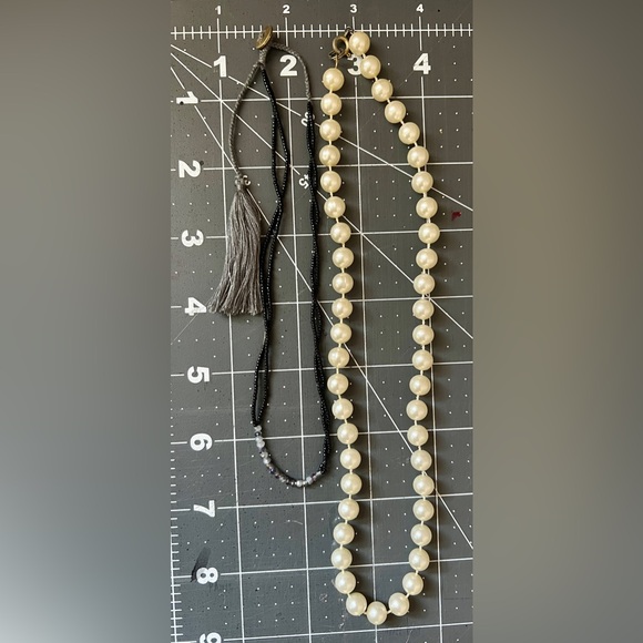 Choker and Pearl Necklace Duo - Picture 3 of 14